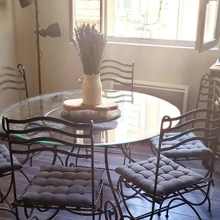 La Doucette Provencale Cozy Nest In Apartment Avignon